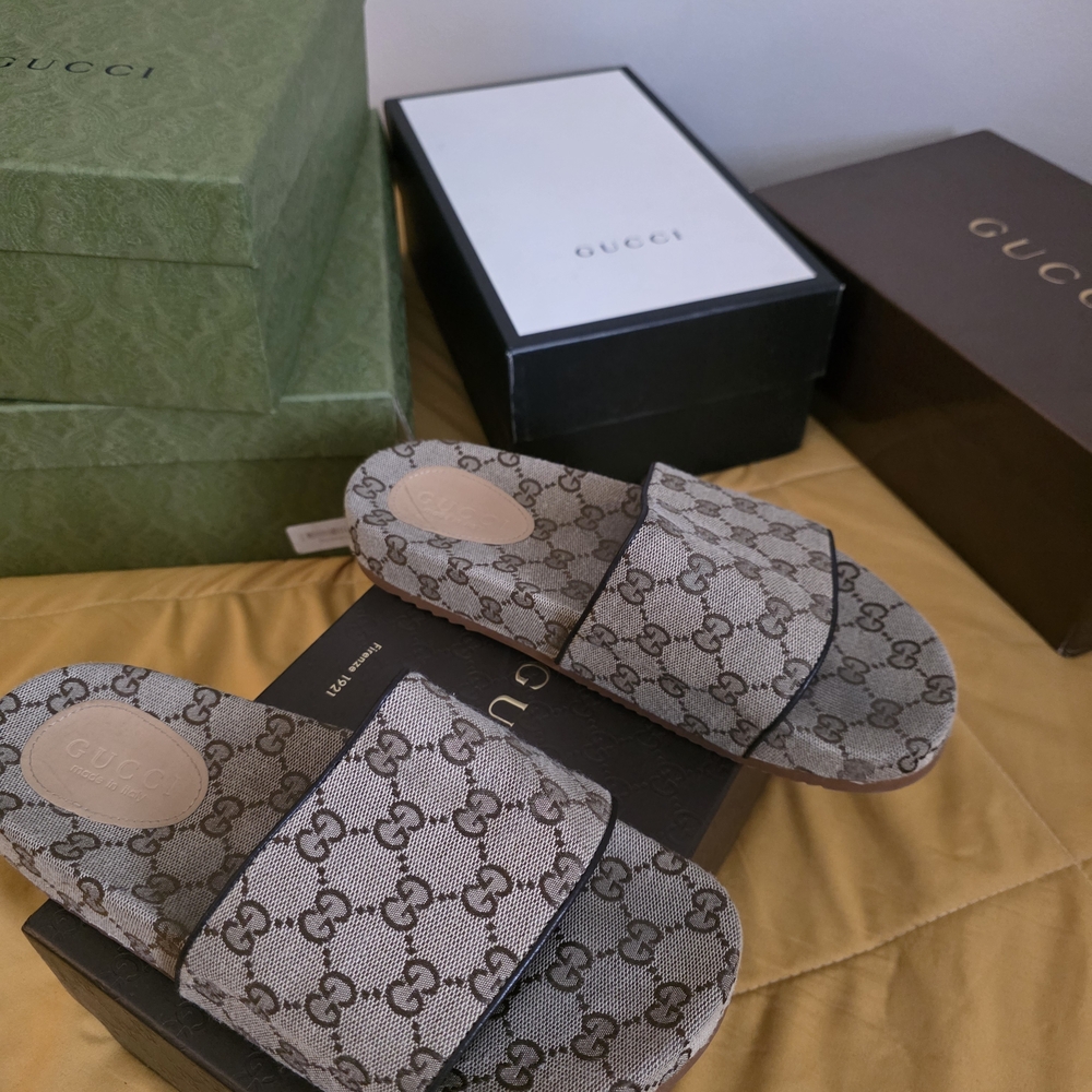 Gucci Men's Brown Slide Sandals